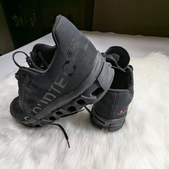 On Cloud monster men’s running shoes size 12 Black Color 61.99025 main image 5